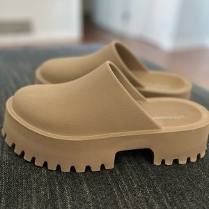 Jeffrey Campbell bae clog size 10 brown clogge